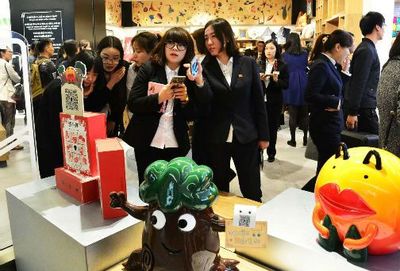 王府井推出自主文創(chuàng)品牌'夢工廠' 政府助力制定企業(yè)標準，百貨業(yè)態(tài)升級轉型